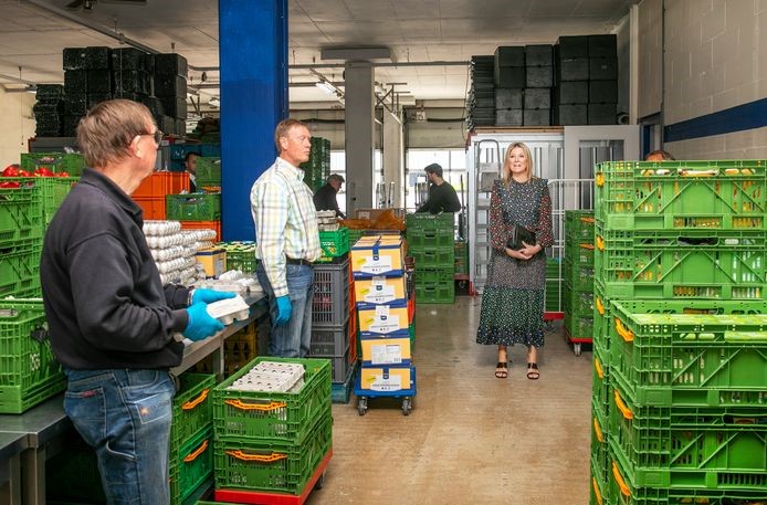 Queen Máxima visits the Food Bank in Delft, Netherlands