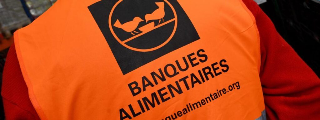 The Fédération Française des Banques Alimentaires launches a call “to all good wills” to get volunteers and recover protective masks