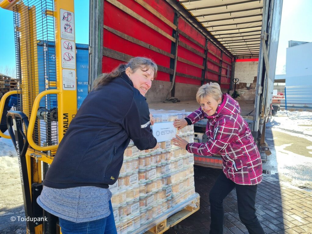 16 tonnes of baby food and other basic food delivered to Ukraine