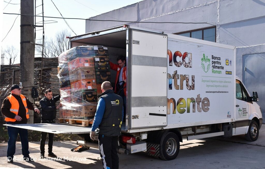 A convoy of 12 vehicles from Romania to Moldova