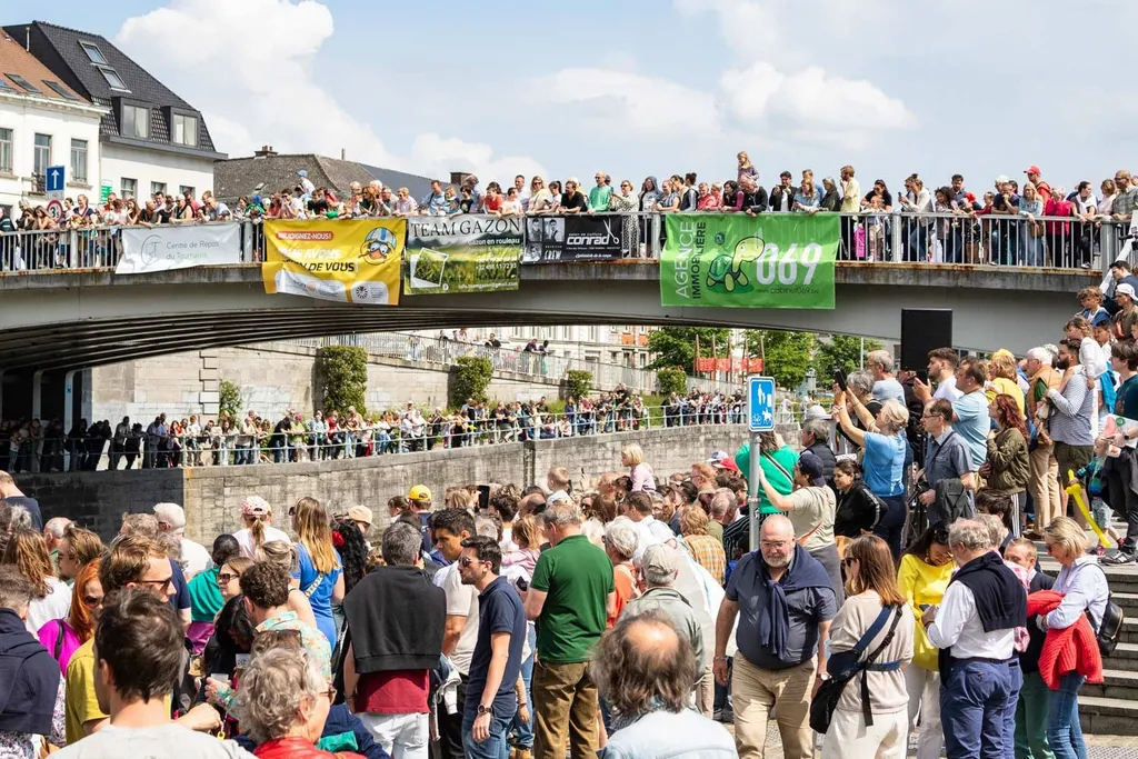 Record-breaking duck race in Tournai supports food bank in Belgium
